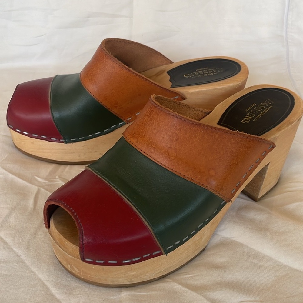 SWEDISH HASBEENS PLATFORM CLOGS SZ 37